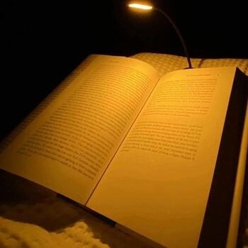 No Blue | Amber Book Light