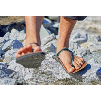 Earth Runners Grounding Sandals (Camo Adventure)