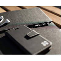 Black Samsung Galaxy S20